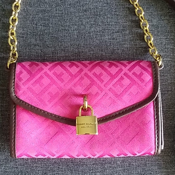 Tommy Hilfiger Purse - Picture 2 of 8